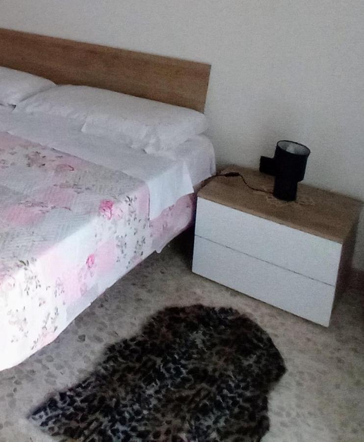 Casa Vacanza Nonna Emma Villa Lizzano  Ngoại thất bức ảnh